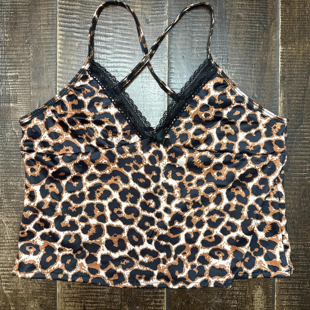 Leopard print lace trim cross strap cami top with adjustable straps